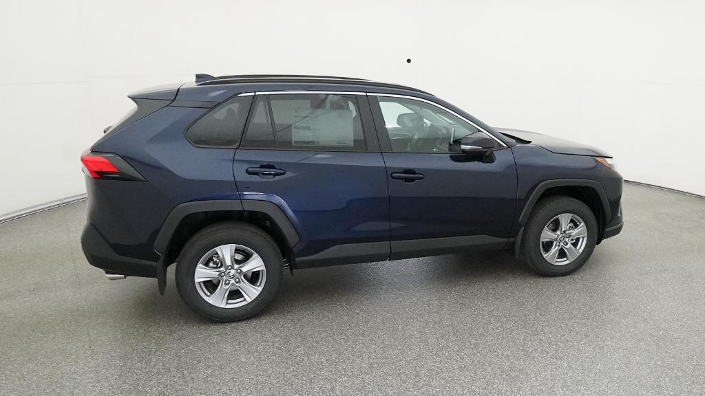 2025 Toyota RAV4 XLE photo 2