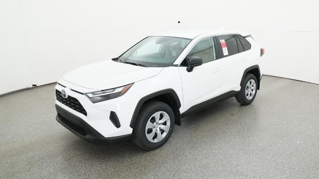 2025 Toyota RAV4 LE's photo