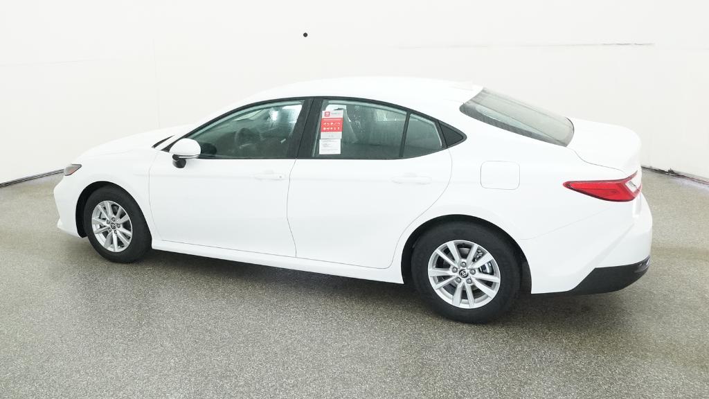 2026 Toyota Camry LE photo 4