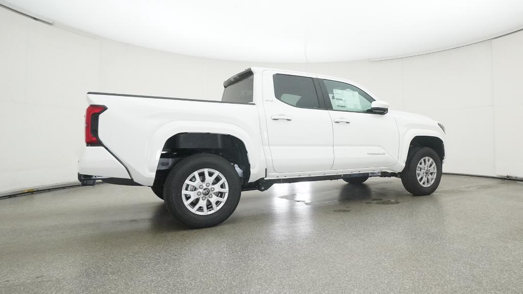 2025 Toyota Tacoma SR5 photo 4
