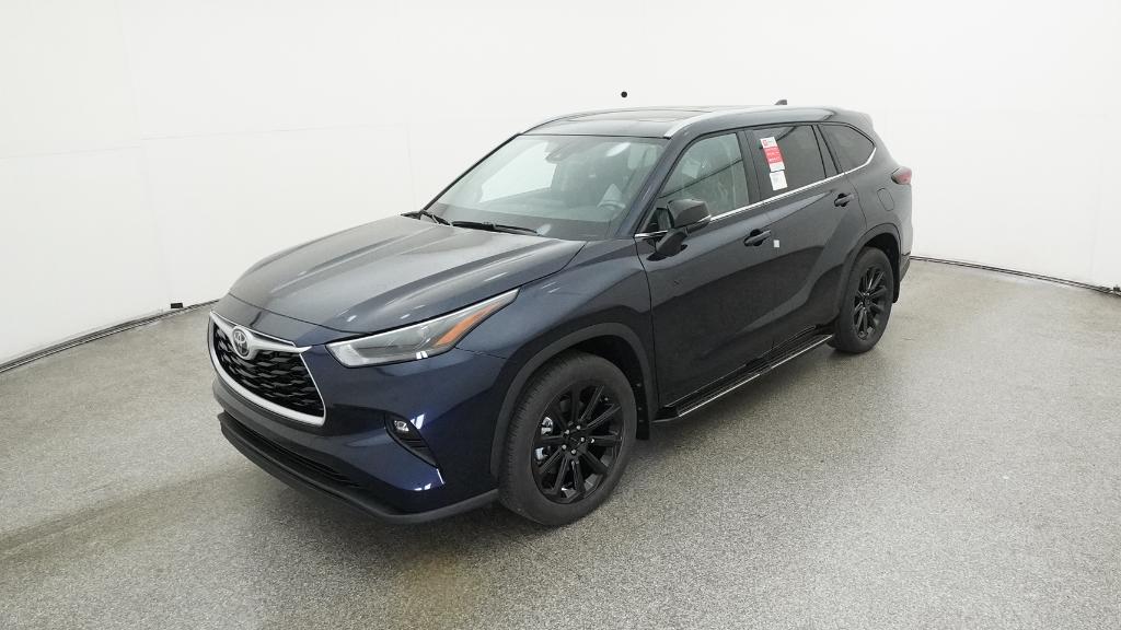2026 Toyota Highlander XLE's photo