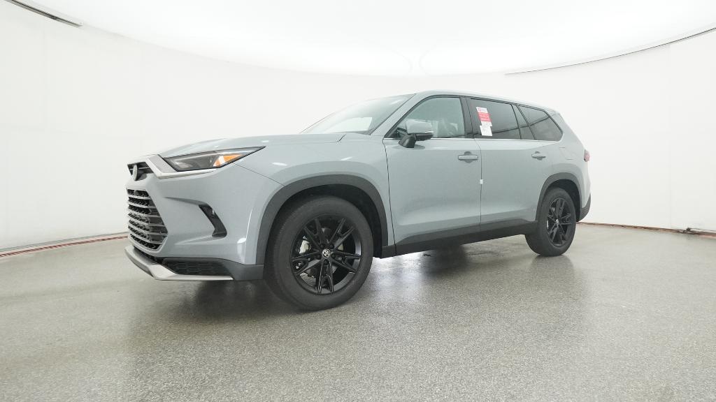 2026 Toyota Highlander Hybrid Platinum photo 4