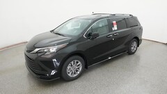 2025 Toyota Sienna XLE 8 PASSENGER