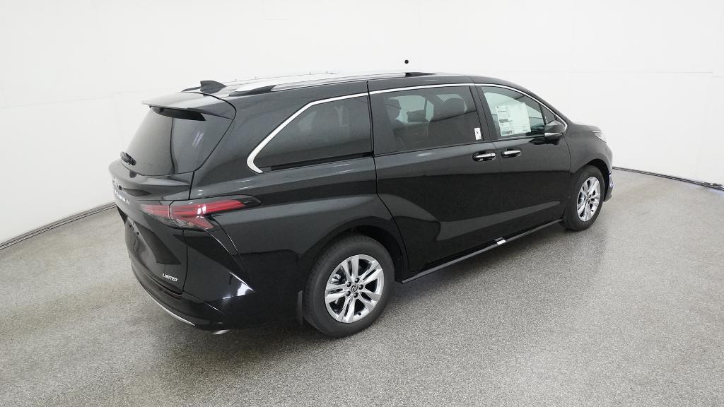 2026 Toyota Sienna Limited's photo
