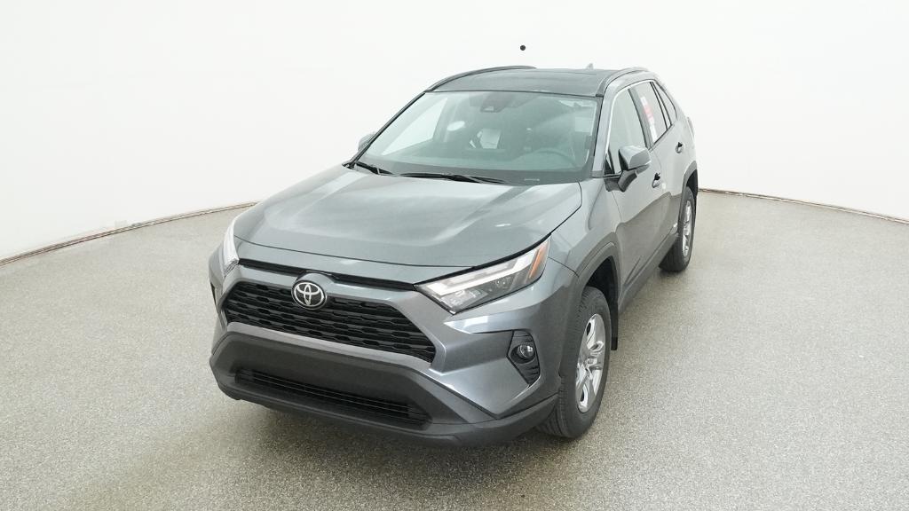 2025 Toyota RAV4 Hybrid XLE photo 4