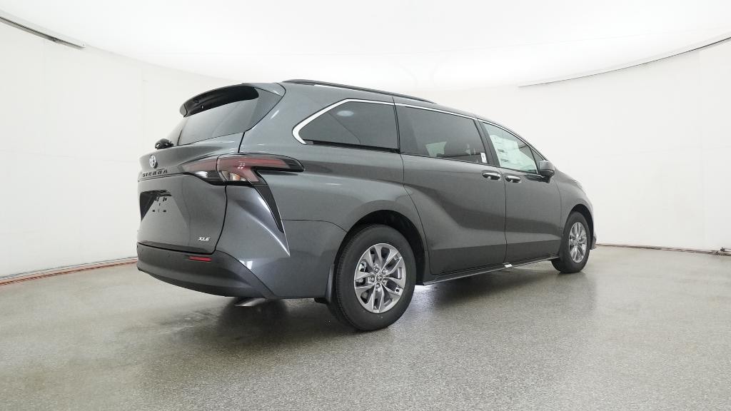 New 2025 Toyota Sienna XLE Van Passenger Van