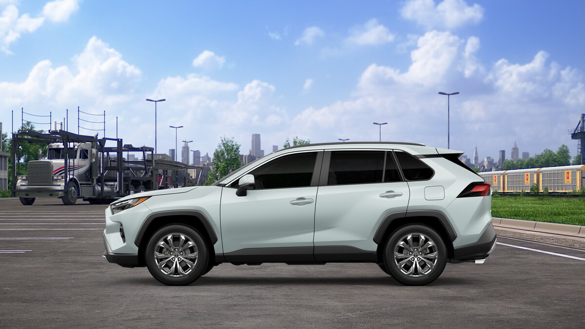 2025 Toyota RAV4 Hybrid Limited photo 4