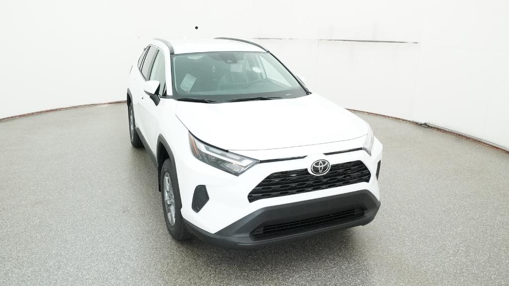 2025 Toyota RAV4 Hybrid XLE photo 2