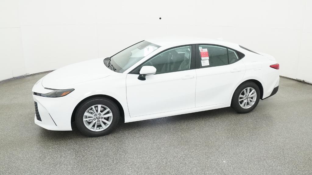 2026 Toyota Camry LE photo 4