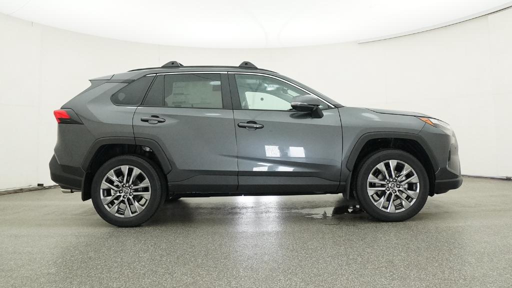 2025 Toyota RAV4 XLE Premium photo 4