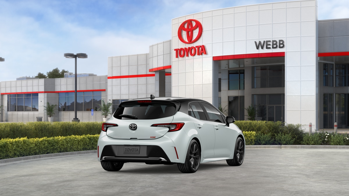 2026 Toyota Corolla Hatchback XSE - Photo 16