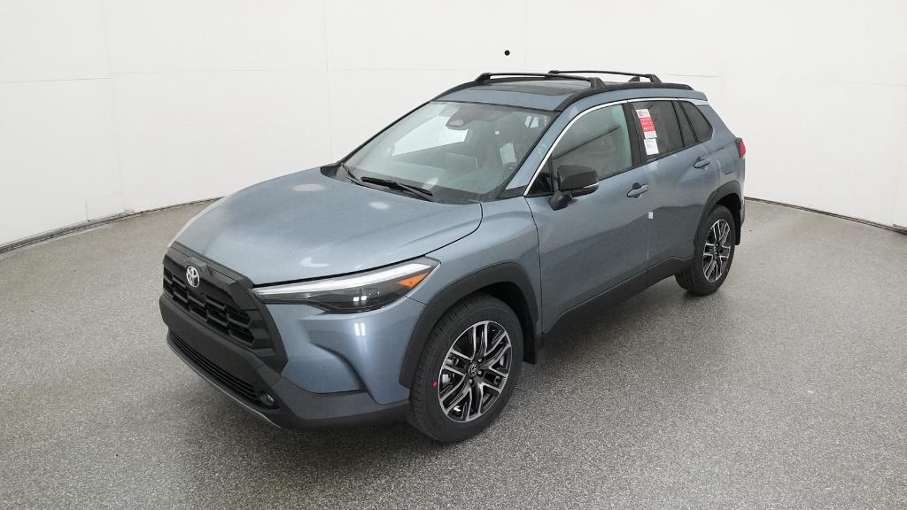 2026 Toyota Corolla Cross XLE's photo