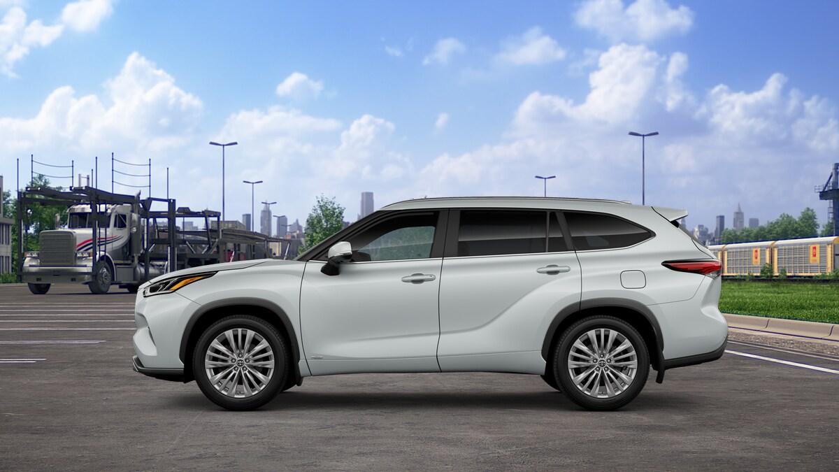2025 Toyota Highlander Hybrid Platinum photo 4