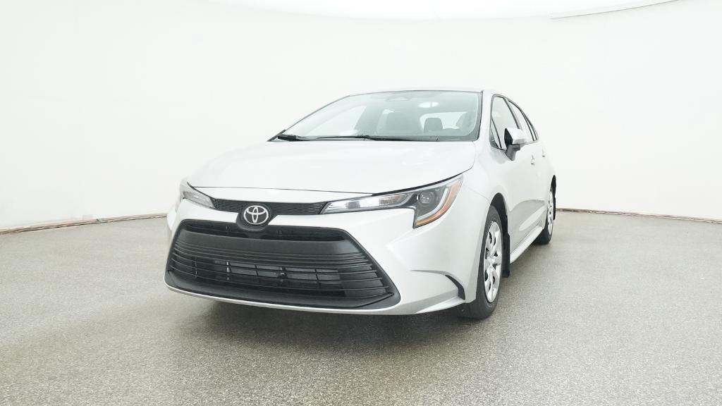 2026 Toyota Corolla LE photo 3