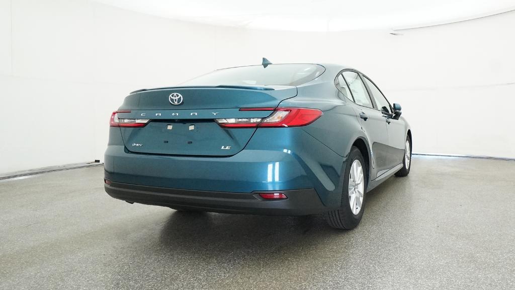2026 Toyota Camry LE photo 3
