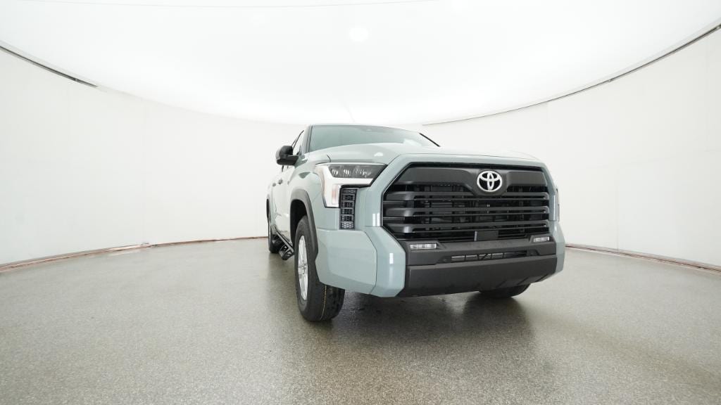 New 2026 Toyota Tundra SR5 SR5 CREWMAX 5.5