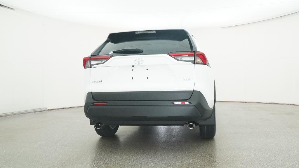 2025 Toyota RAV4 XLE photo 3