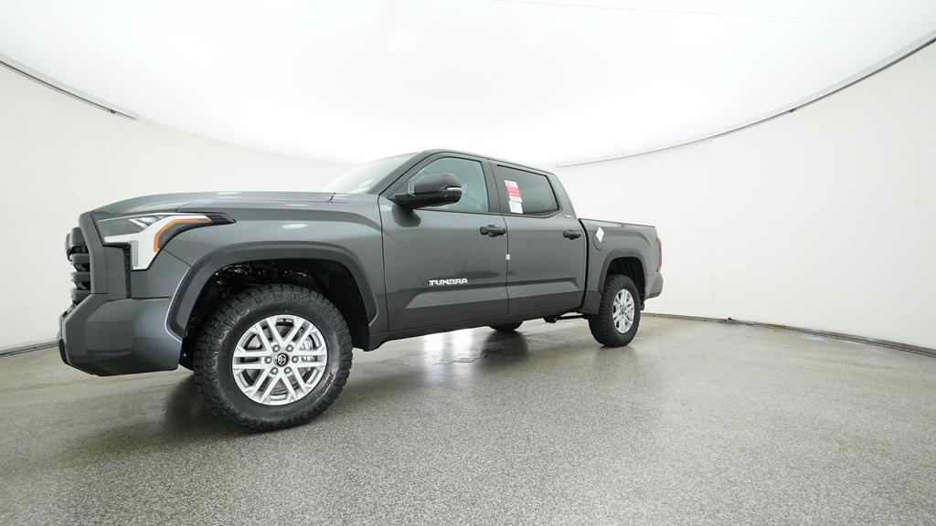2025 Toyota Tundra SR5 - Photo 13