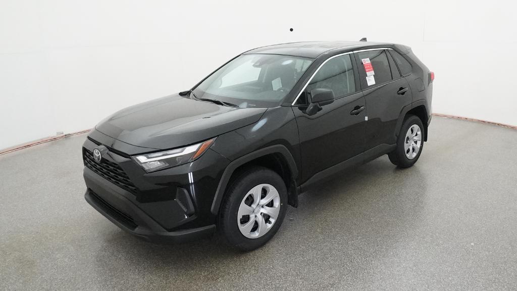 2025 Toyota RAV4 LE's photo