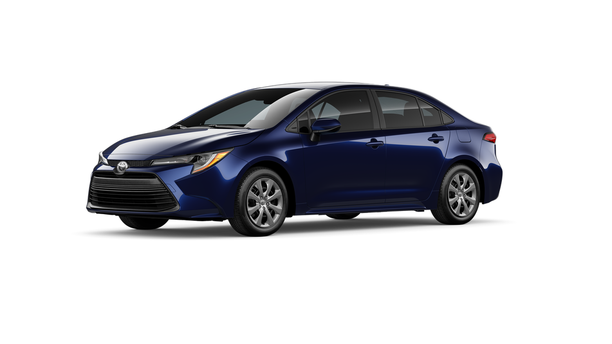 2026 Toyota Corolla LE photo 3