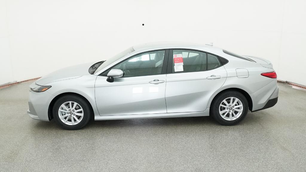 2026 Toyota Camry LE photo 2