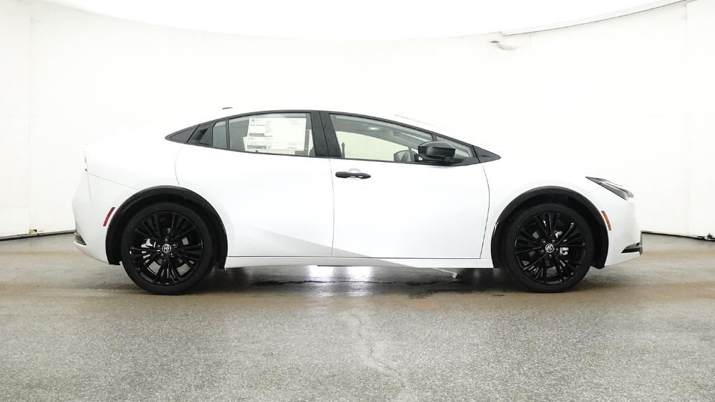 2026 Toyota Prius Nightshade - Photo 59