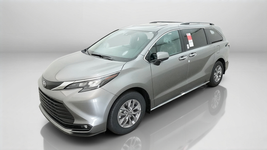 2026 Toyota Sienna XLE Van Passenger Van