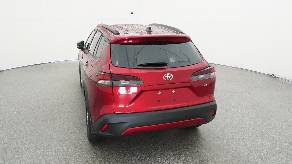 2026 Toyota Corolla Cross LE photo 2