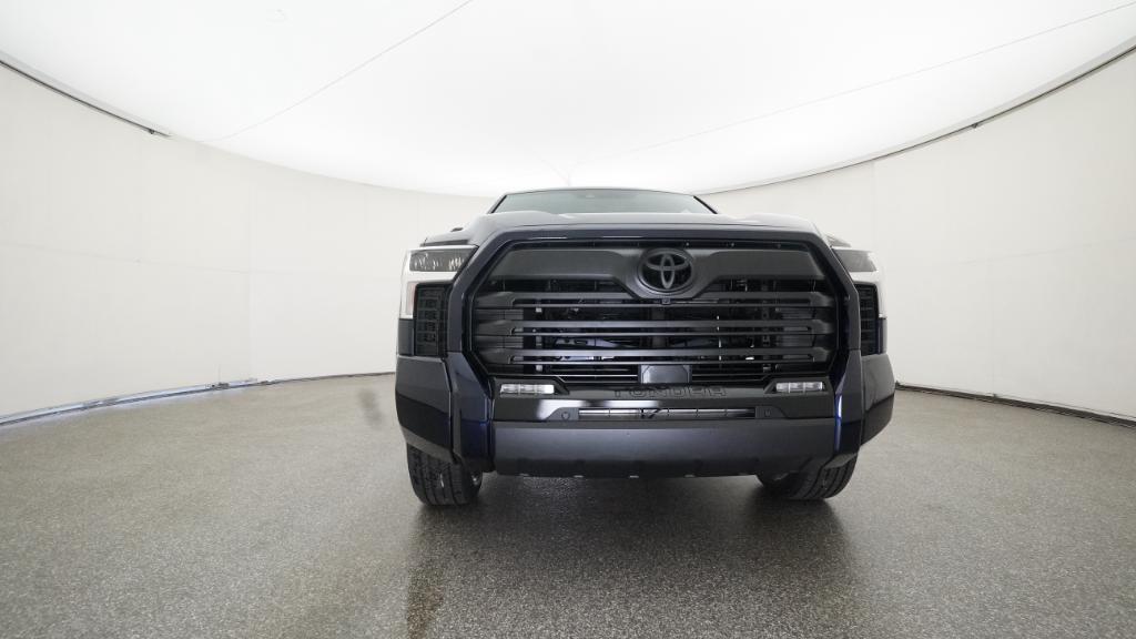 2026 Toyota Tundra Limited Platinum photo 2