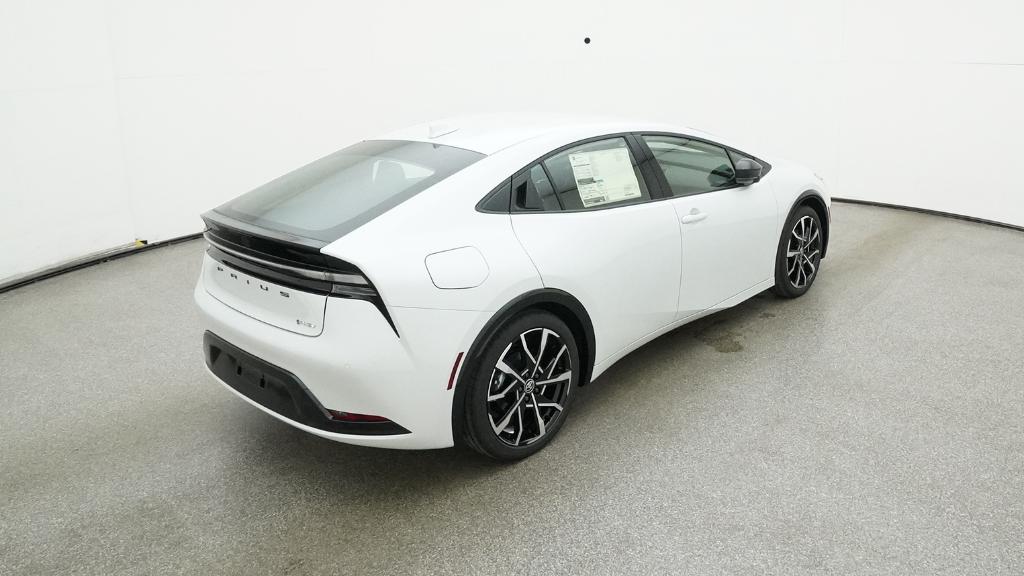 2025 Toyota Prius XSE - Photo 38