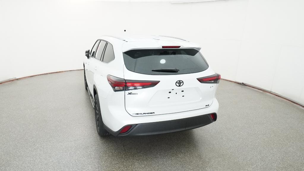 2025 Toyota Highlander Hybrid XLE photo 31