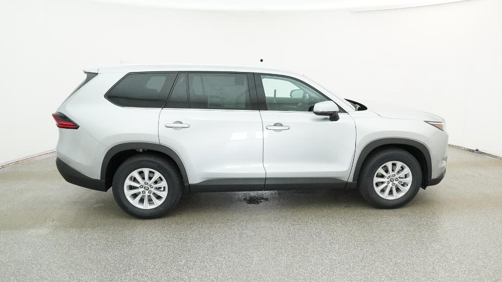 2026 Toyota Highlander Hybrid XLE photo 3