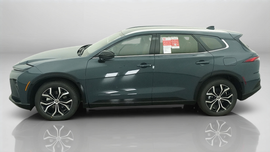 New 2026 Toyota Crown Signia XLE XLE