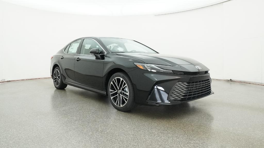 2026 Toyota Camry XLE photo 3