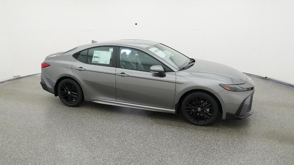 2026 Toyota Camry SE photo 4