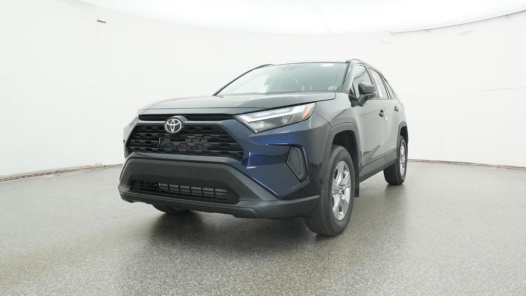 2025 Toyota RAV4 XLE photo 2