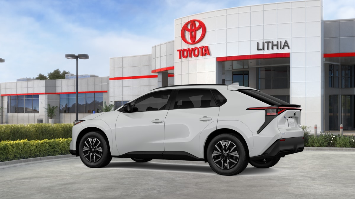 2026 Toyota bZ XLE - Photo 32