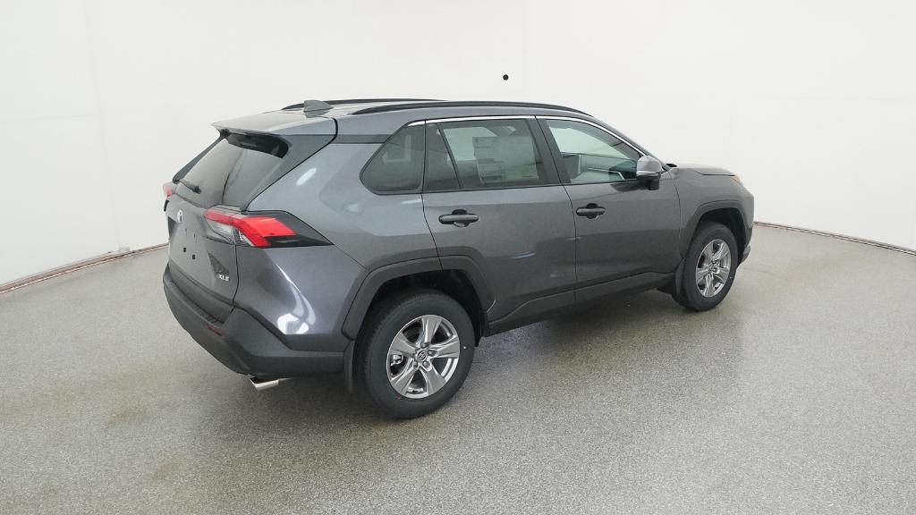 2025 Toyota RAV4 XLE photo 2