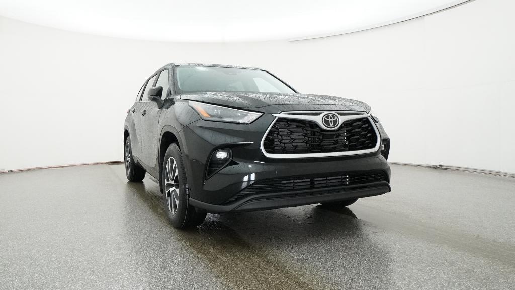 New 2026 Toyota Highlander XLE SUV