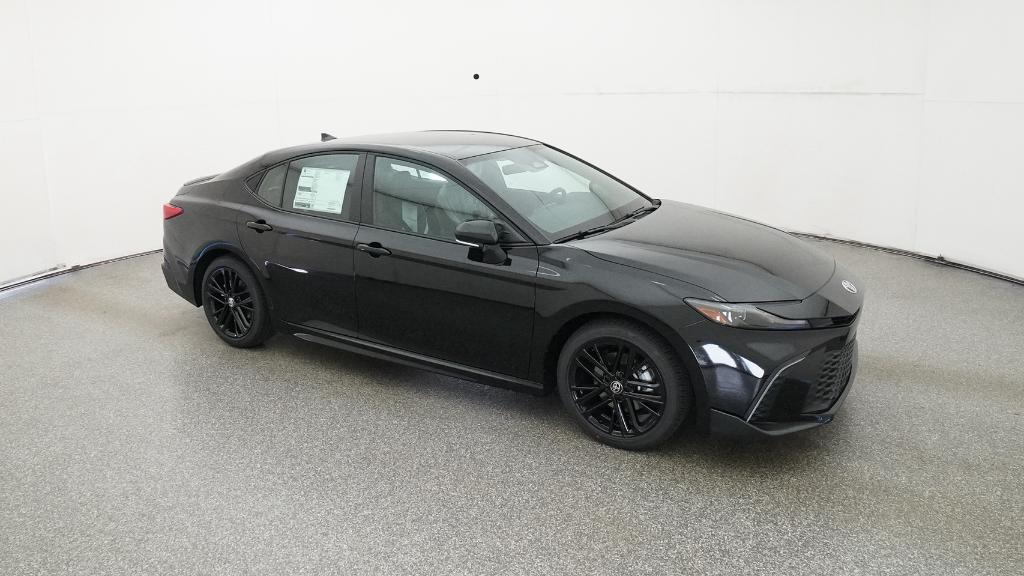 2026 Toyota Camry SE photo 4