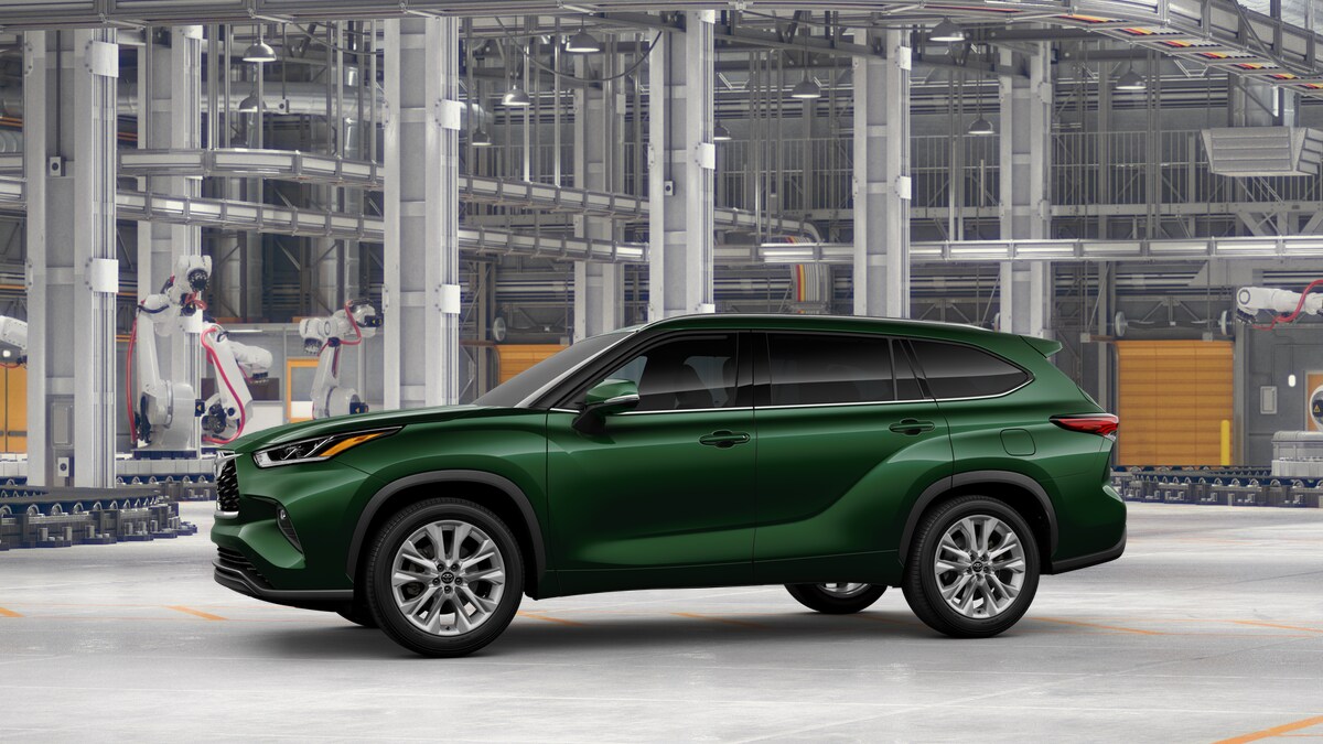 2025 Toyota Highlander XLE Limited photo 3