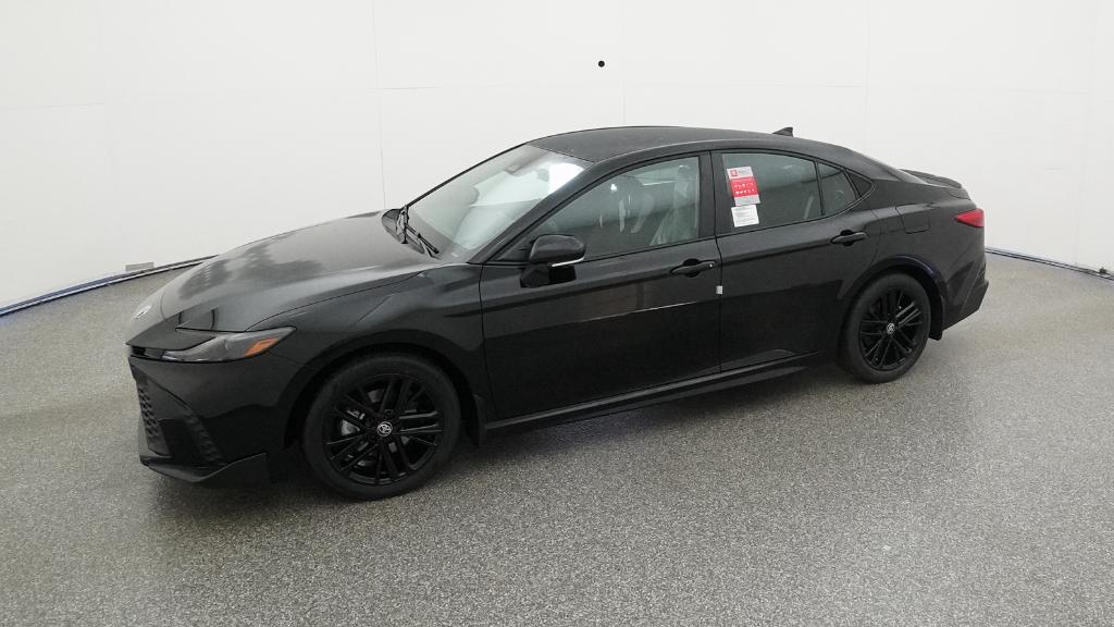 2026 Toyota Camry SE photo 2