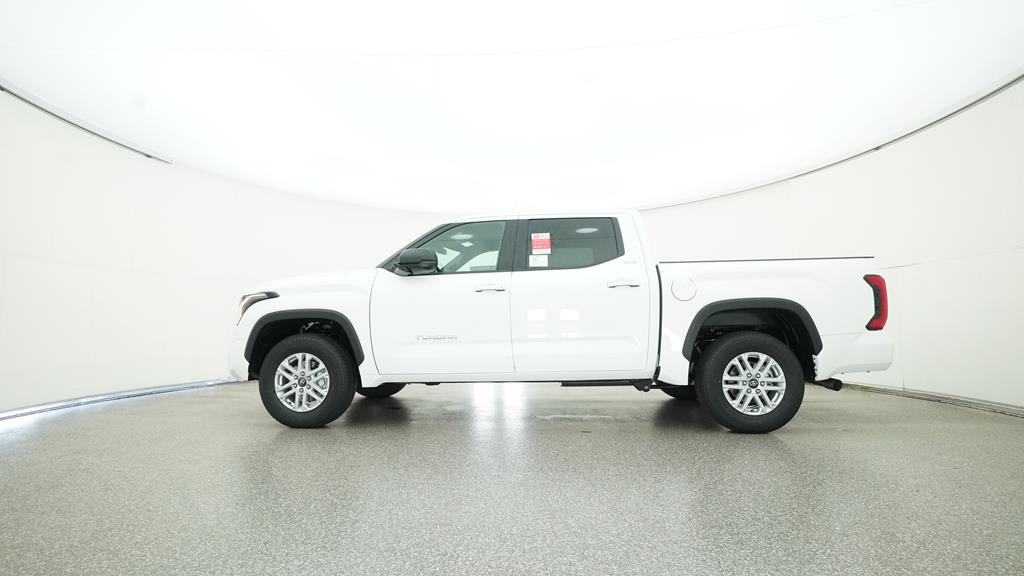 2025 Toyota Tundra SR5 - Photo 8