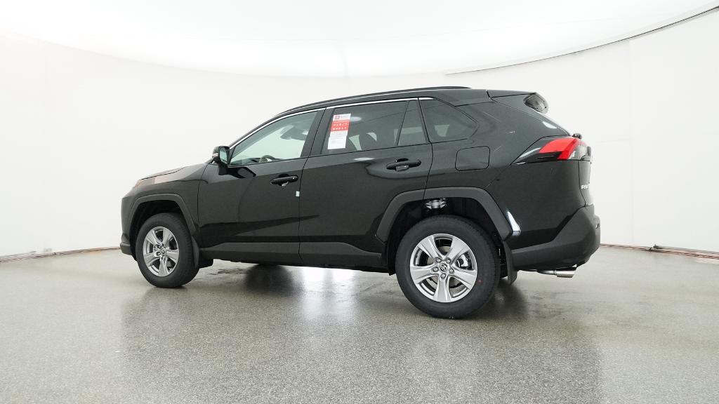 2025 Toyota RAV4 XLE photo 2