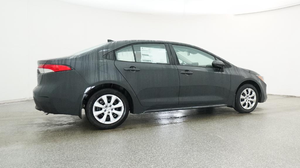 2026 Toyota Corolla LE photo 4