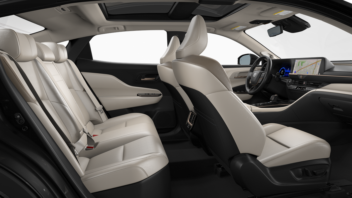 2026 Toyota Crown Limited - Photo 41