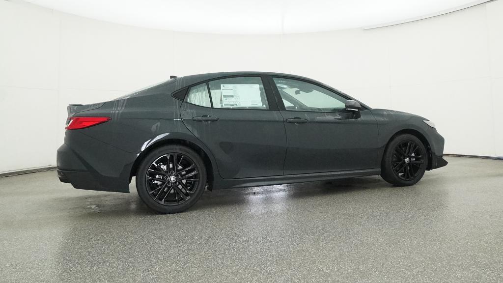 2026 Toyota Camry SE photo 3