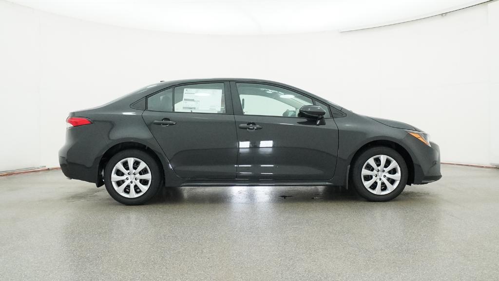 2026 Toyota Corolla LE photo 4