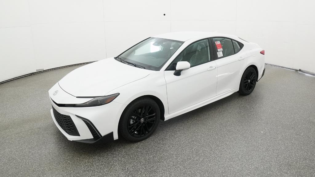 2026 Toyota Camry SE's photo