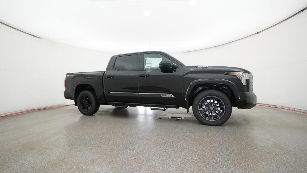 2025 Toyota Tundra Platinum - Photo 13